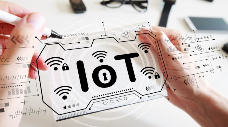 How IoT Smart Classrooms Enhance Learning Experience