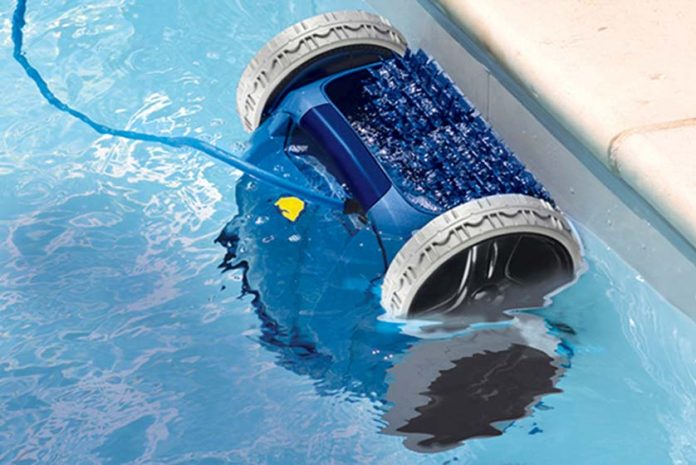 How Do Automatic Pool Cleaners Work?