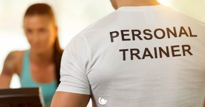 What are the advantages of being a personal trainer?