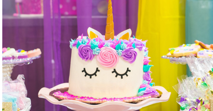 5 Ways to Personalize a Birthday Cake for Girls
