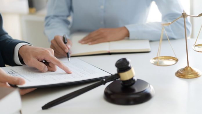 The Importance of Hiring a Divorce Lawyer Why You Shouldn't Go It Alone